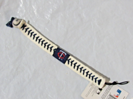 White Minnesota Twins w/Blue Stitching Team Baseball Seam Bracelet Gamewear - £15.90 GBP