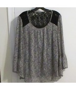 Roz &amp; Ali Black &amp; White Bak has Lace Floral Blouse With Bell Sleeves XL - $224.18 MXN
