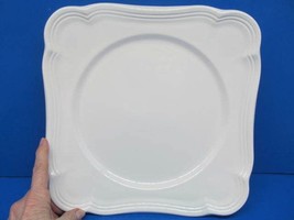 Mikasa French Countryside  White Square 10 1/2&quot; Scalloped Dinner Plate - £15.47 GBP