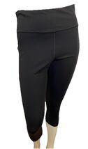 Tek Gear Black Cropped Leggings Size L - $440.92 MXN