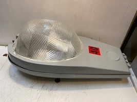 CHM Lighting 125/126 Series Horizontal Luminaire Street Lamp - $4,604.74 MXN