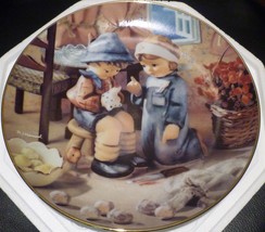 Danbury Mint M.J. Hummel Plate Little Companions &#39;tender Loving Care&#39; Nmb - £3.19 GBP