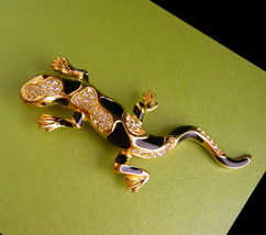 Signed Christian Dior lizard brooch - Vintage designer rhinestone gecko ... - £259.79 GBP