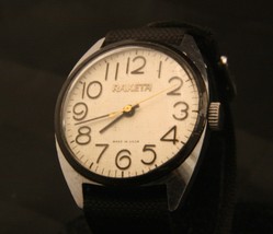 Serviced Soviet vintage 1980's Raketa 19J linen dial retro men's wristwatch - £67.26 GBP