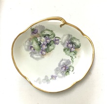 VINTAGE HAND PAINTED VIOLETS ON PORCELAIN TRAY - £14.88 GBP