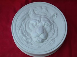 Tiger 7.5&quot; Round Box Bisque To Paint - $14.00