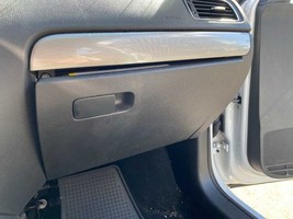 JETTA     2017 Glove Box 547902 - £95.22 GBP