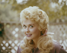 Donna Douglas in The Beverly Hillbillies Ellie May Clampett 11x14 Photo - £11.79 GBP