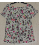 EXCELLENT koi by Kathy Peterson WHITE W/ BRIGHT FLORAL PRINT SCRUBS TOP ... - $34.34 CAD