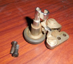 Kenmore Flat Bed 158.12470 Bobbin Winder Assembly #35980 w/Mounting Screws Works - $15.00