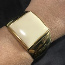 Vintage Avon Cuff Bracelet Gold Tone Enamel Cabochon Statement 6.5” - £15.62 GBP