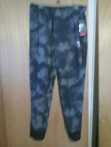 Reebok Easy Joggers Camouflage Black Gray  Men&#39;s Slim Fit  Size Large MSRP $70 - £27.20 GBP