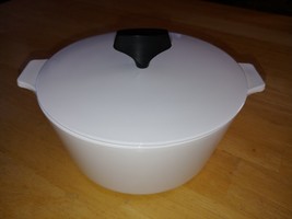 CORNING WARE WHITE COVERED BUFFET SERVER-B 1 3/4 QT.-EXC. BARELY USED IF... - £25.31 GBP