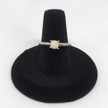 10K White Gold Ring With A Solitaire Pearl ( Ring Size 7.25, Weight 2.1 Grams ) - £84.10 GBP