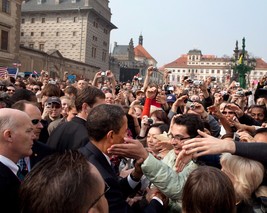President Barack Obama greets crowd in Hradcany Square Prague Photo Print - £7.17 GBP