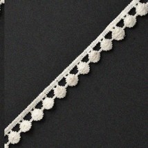&quot;CozyCraft 4-Yard Off White Pom Pom Trim, 1/2&quot; Flat - TR-11250&quot; - $519.39 MXN