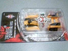 2007 DreamWorks LLC Hasbro Radio Shack Corporation XMODS Evolution Transformers  - £15.35 GBP