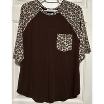 Zenana Women&#39;s Brown Animal Print Short Sleeve T-Shirt with Front Pocket... - $19.20 CAD
