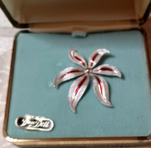 Vintage VAN DELL Sterling Silver Floral Brooch - $19.00 CAD