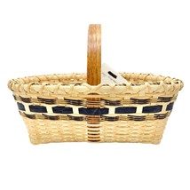 Handmade Basket Williamsburg Twill Oval with Blue Reed Accent Wood Handle - £34.95 GBP
