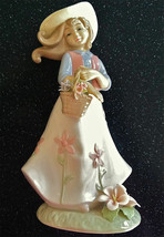 Annie Rowe Spring Bouquet Girl Figure Leonardo Collect&#39;n Nib Like Lladro England - £55.25 GBP