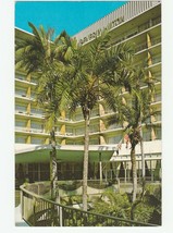 Vintage Postcard The Beverly Hilton Hotel Beverly Hills California 1971 - £4.66 GBP