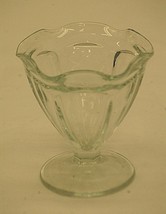 Classic Style Ice Cream Parlor Sundae Dish Clear Glass w Panel Sides &amp; S... - $12.86