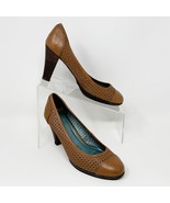 Bosi Womens Light Brown Laser cut Leather Slip on Pump &quot;Nelida&quot;, Size 8.5 - $679.69 MXN
