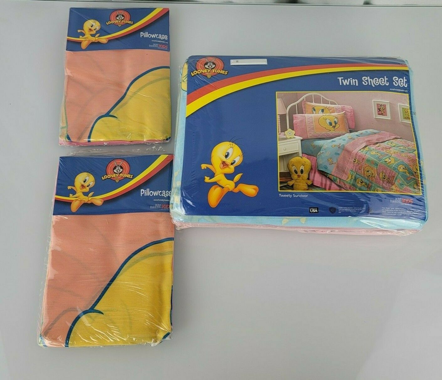 Vintage Looney Tunes Tweety Pink Twin Flat Fitted Sheet Set 3 Pillowcases NEW - $79.19