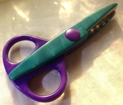 Creative Memories - Decorative Edge Scissors, compact size - £7.85 GBP