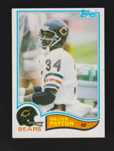 1982 Topps Walter Payton Football Card #302 Chicago Bears - £6.31 GBP