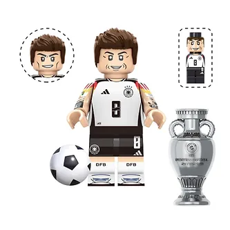 PLTOYS Toni Kroos Soccer Player World Cup V3 Exclusive Minifigure - $111.04 MXN