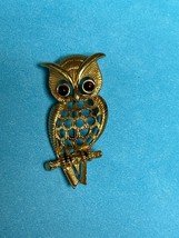 Vintage Avon Signed Goldtone OWL w Ruby Red Jelly Cab Eyes Brooch Pin – 1.75  x - £10.46 GBP