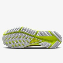 Size 7.5 - Nike React Pegasus Trail 4 Volt Bright Cactus W - $2,007.40 MXN