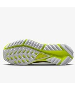 Size 7.5 - Nike React Pegasus Trail 4 Volt Bright Cactus W - $2,007.40 MXN