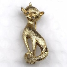 Cat Pin Brooch Gold Tone Vintage Kitty Feline By Monet - £9.44 GBP