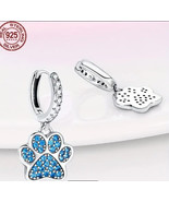 Blue crystal paw print sterling silver huggies - €14,37 EUR