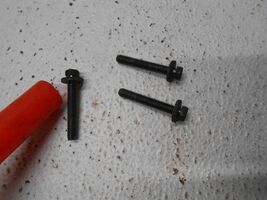 2004 jeep Grand Cherokee THROTTLE BODY BOLTS - $29.99