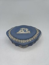 Wedgwood Blue Jasperware Cherub Oval Lidded Scalloped Trinket Box Vintage - £11.61 GBP