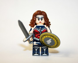  Wonder Woman Bloodlines Dc Comic Version Minifigure Toys - $9.95 CAD