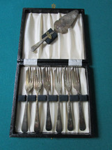 Vintage Silverplate Pastry forks/SERVER Sheffield England Epns In Original Box - £75.64 GBP