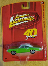 Johnny Lightning 40 Years 1970 Dodge Super Bee Green - £7.98 GBP