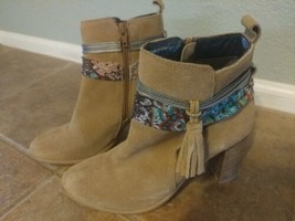 CALLISTO of California Floral Scarf Suede Leather Boots 7 M CUTE L@@K! - $34.65