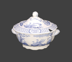 Antique Furnivals Old Chelsea Blue tureen with lid made in England. Flaws. - £186.36 GBP