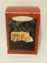 Magic School Bus Hallmark Keepsake Ornament 1995 Vintage Holiday /w Box - £14.31 GBP