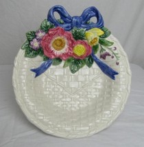 FITZ AND FLOYD BASKET WEAVE 10&quot; PLATE WITH BOW AND FLOWERS 1995 EUC DH2347 - £11.85 GBP