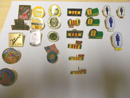 LOT OF 25  COLLECTOR ORG VINTAGE MISC. MILITARY PINS - AIR FORCE, ARMY, ... - £19.32 GBP