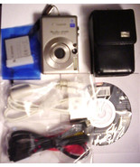 Canon PowerShot SD450 IS Digital ELPH 5.0 MP Camera Bundle - $120.00