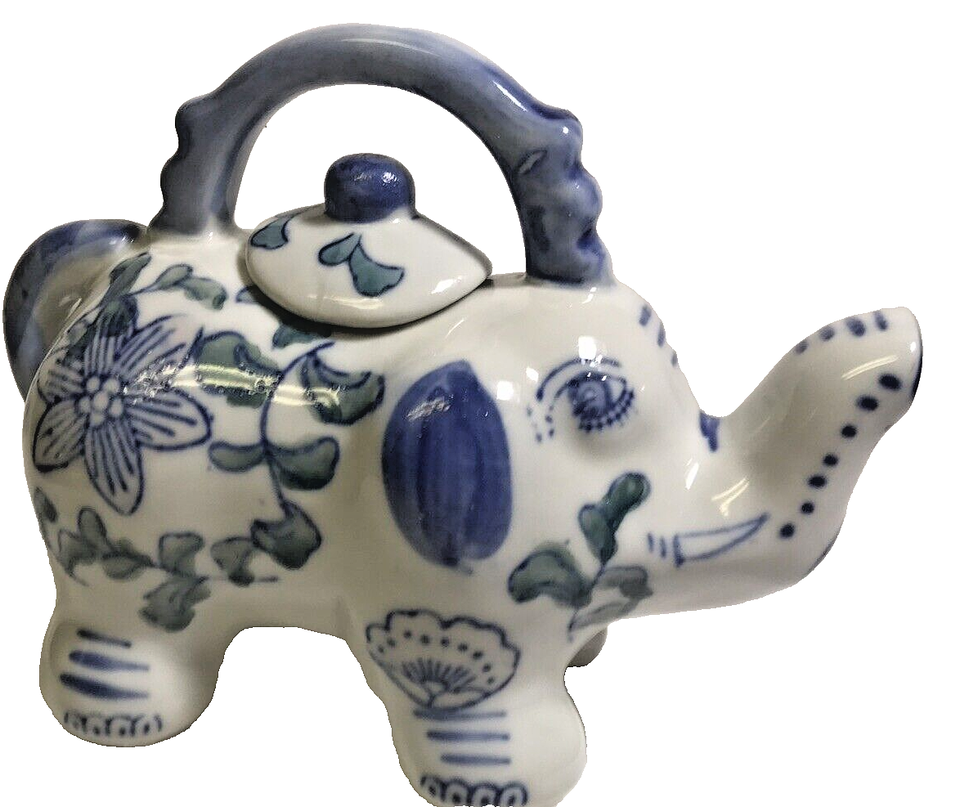 Vintage Blue and White Porcelain Elephant Teapot ;*  Flow Blue, 7 x 3.5 ... - $7.22