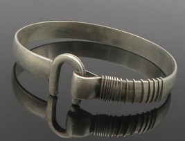 925 Sterling Silver - Vintage Wire Wrapped Detail Hook Bangle Bracelet - BT4714 - £66.44 GBP